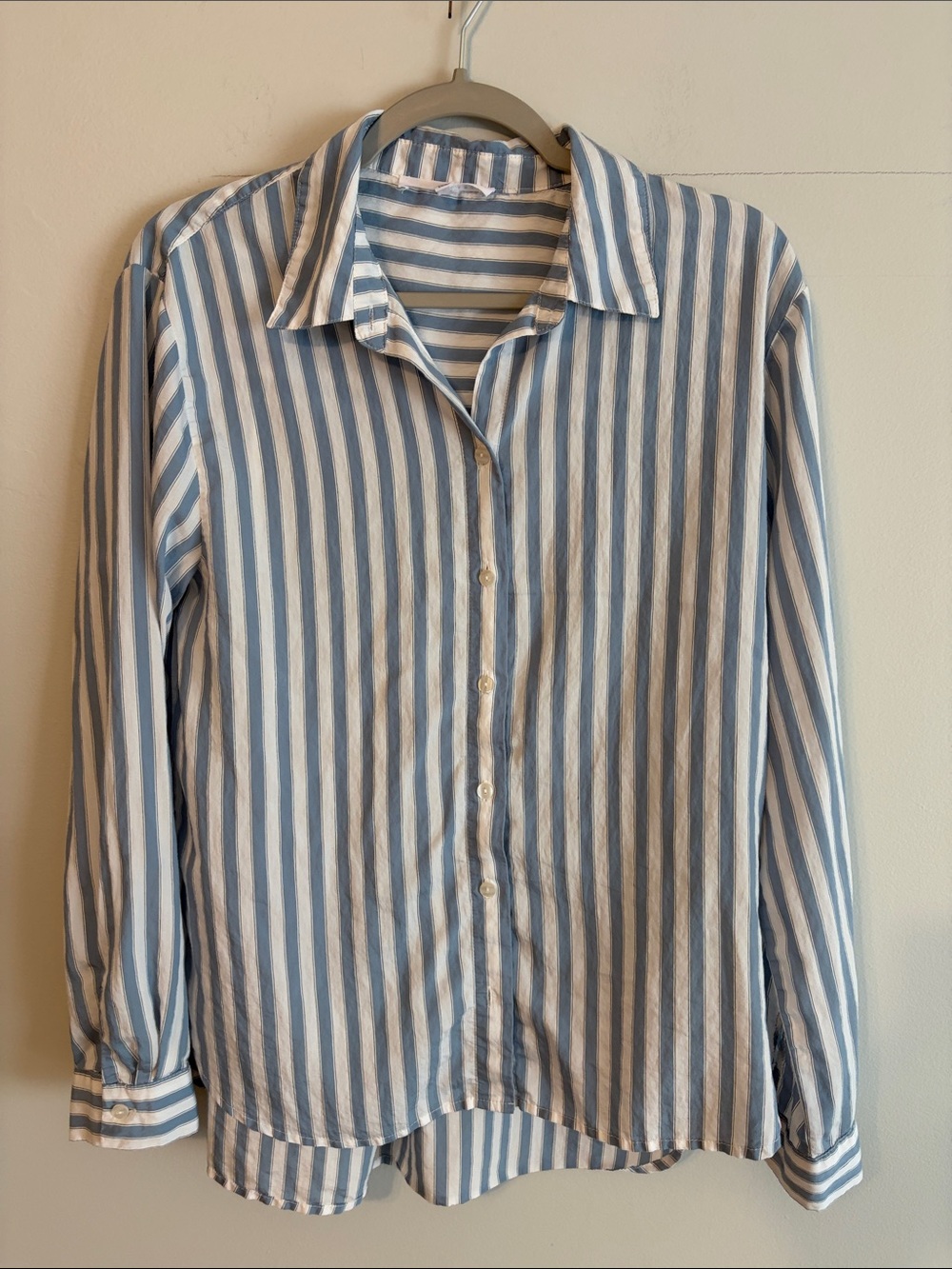 Jane and Delancey Blue and White Striped Button-Down Shirt. Med. 💯 cotton.